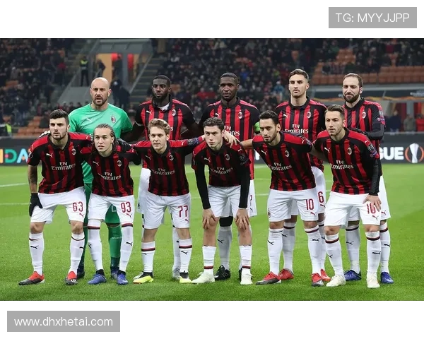 AC米兰关键战一崩再崩，球队稳定性承压，对赛季走势形成制约